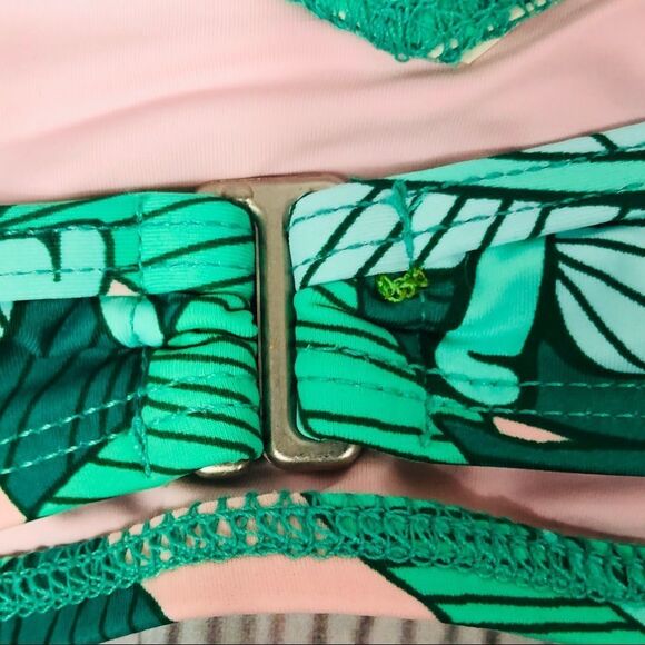 Dippin’ Daisy’s Flounce Ruffle Sleeve Bikini Swim Top Palm Multi M - Picture 5 of 7